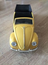 VW Coccinelle 1:17 In Gelb