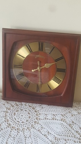 Wanduhr schmeckenbecher holz - wanduhr,