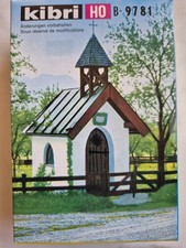 Kibri 9781 Bergkapelle Kühzagl Modellbau Eisenbahn HO Plumpsklo  fertig gebaut