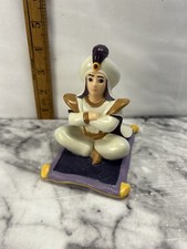 Walt Disney Aladdin Prinz Ali Reiten Zauberteppich Porzellan Figur Sammlerstück
