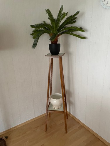 Blumenständer aus holz 50er - blumenständer,