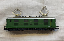 Kato 11024 E-Lok Re 4/4 der SBB CFF in lindengrün Spur N