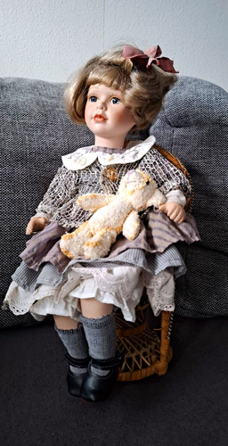 Schöne porzellanpuppe cm - 40,