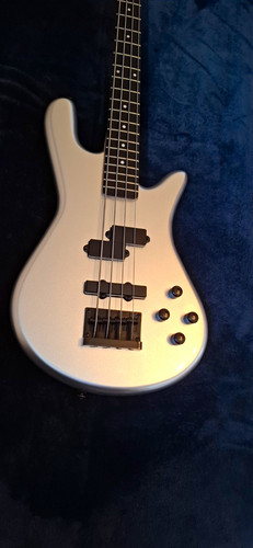 Spector performer bass - performer, 4