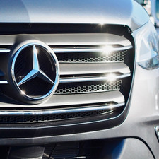 For Mercedes Sprinter 907 Honeycomb Upper Grille Mesh Set - 5 Piece Kit | Van-X