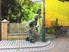 ASIATAM Deutsche Figur MF13-1