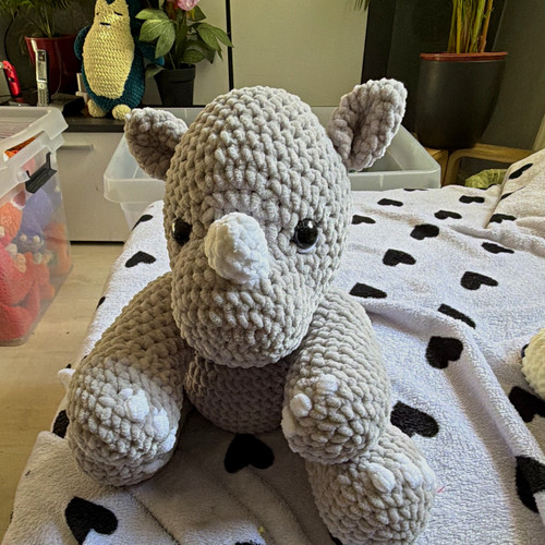 Nashorn kuscheltier - nashorn,