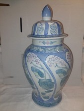 Chinesische Porzellanvase  Deckelvase 36cm H, 18cm Durchmesser
