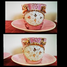 2 alte Tassen mit UT - rosa