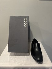 The product is a pair of black