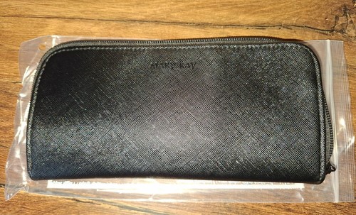 Mary kay essential brush - mary,