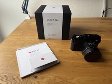 Leica Q3 | Schwarz 19080 |