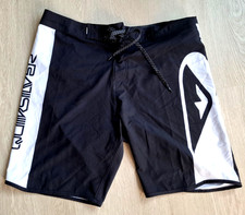 Quiksilver Surfer Short Boardshorts Surfhose Boards Shorts Badehose Gr. 34 / M