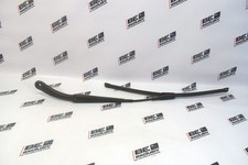 Mercedes A 200 W176 Scheibenwischer vorne links Wischerarm Wischer A1768200044