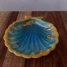 Handgefertigte  Seifenschale in Muschelform aus Epoxidharz