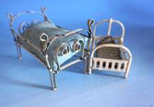 Möbel Puppenstube 2 Bettchen Bett Betten Metall um 1910/20  (F024-1854)