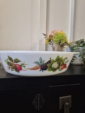 Pyrex Vintage JAJ England