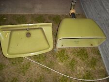 waschbecken spülkasten moosgrün keramik vintage  gäste wc 