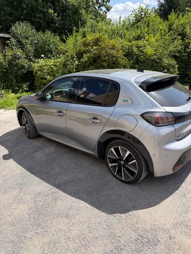 Peugeot 208 gt - peugeot, e