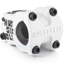 TRUVATIV HUSSEFELT VORBAU