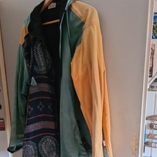 Patchwork Hippiejacke Nepal warm gefüttert mit Kapuze. Reißverschluss defekt. ?