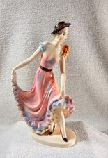 Porzellan Frauenfigur mit Hut