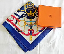 Sehr schönes kleines  HERMES Seidentuch ca. 40 cm x 40 cm TOP Zustand!