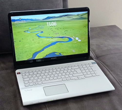Sony vaio windows - 17.3",