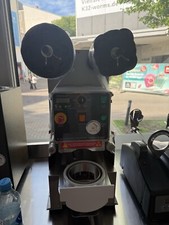 Vollautomatische Versiegelungsmaschine  für Bubble Tea + 2 Versiegelungsrollen 