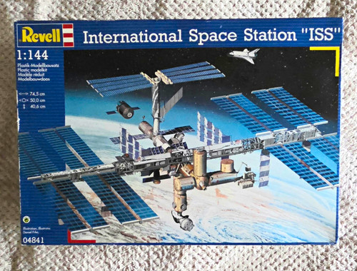 Revell iss international space - iss,