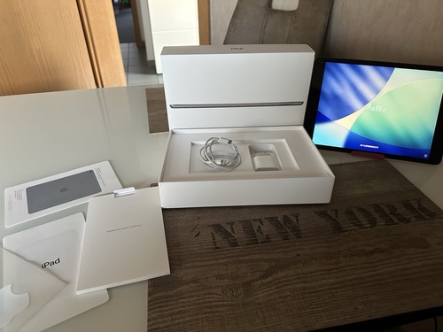 Apple ipad generation 64 - -,