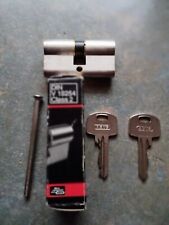 Sicherheitsschloss ABUS Profilzylinder C73 und Tür Sicherungskette