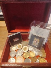 Muenzbox mit 50 ausländischen Muenzen + 1 (999er Gold) Muenze + 1  Silberbarren