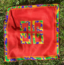 Seidentuch Givenchy Amarige Neu und unbenutzt ! 20x21 cm Seiden-Einstecktuch