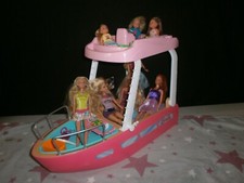 Barbie Traumschiff Dream Boat mit Zubehör Puppen  Wasser Strand Meer Mattel