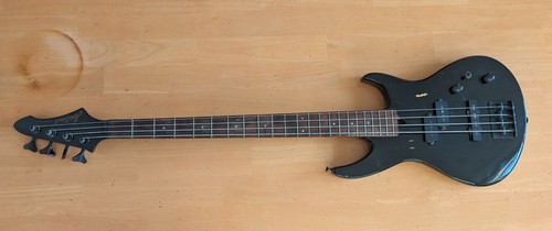 Aria pro vanguard series - pro, ii vanguard