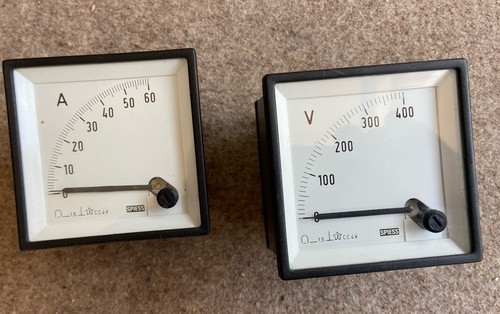Voltmeter amperemeter dc - +,
