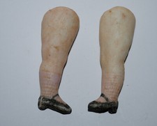 Paar alte Puppenbeine