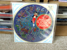 7" DISNEYS MAIN STREET