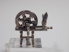 Vintage antike Miniaturmöbel