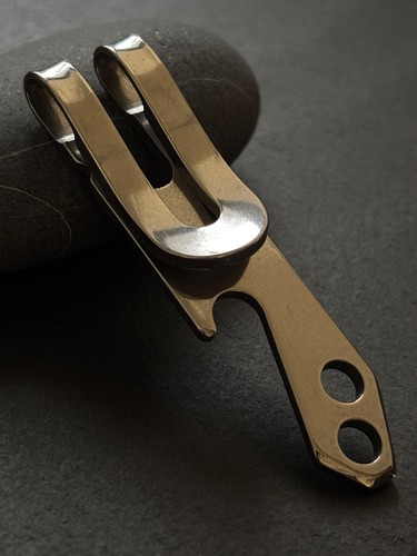 Edc gürtelclip aus edelstahl - aus,