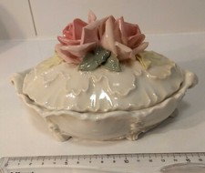 Antik Rare porcelain box by