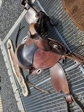 Pferde- und Reitzubehör /