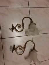 2 Messing Wandleuchten antik mit Glasschirmen 