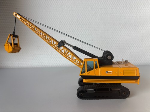 Caterpillar 225