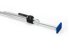 1x Alu Klemmbalken mit Gummifüßen Klemmbalken für Transporter 1,68 - 2,05 m