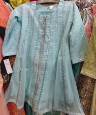 asiatische kleidung fertig