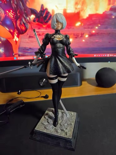 Nier automata figur - 2b, 27cm