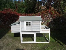 Hühnerstall und Kleintierstall  Wachtelstall unbenutzt - fast eine Puppenstube?