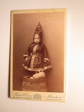 small child as Munich child on